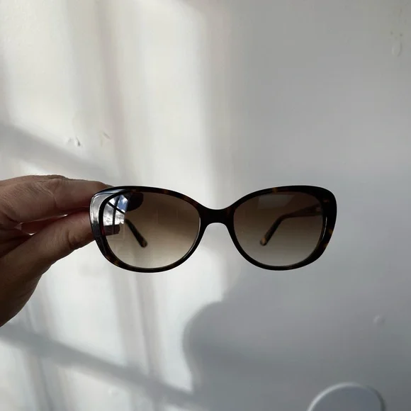 Vintage Saks on fifth Avenue sunglasses - Picture 1 of 9